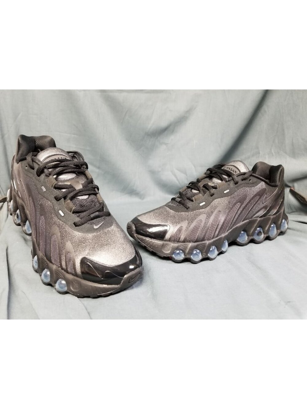 Nike Air Max Dn8 Black Metallic Dark Grey HF5509 002 Womens Size 9.5 NEW NO BOX
